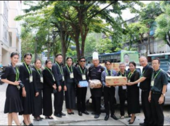 อธิการบดี รองอธิการบดี ร่วมกับบุคลากร
ว.นวัตกรรมฯ ร่วมเป็นจิตอาสา