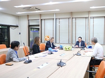 รัฐศาสตร์ โท เอก
ประชุมคณะกรรมการบริหารหลักสูตร