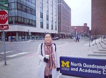 หัวหน้าสาขารัฐศาสตร์ วิทยาลัยนวัตกรรม
นำเสนอผลงานวิจัย
ในงานสัมมนาวิชาการระดับนานาชาติ ณ.
University of Michigan