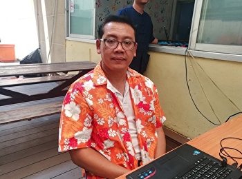 อาจารย์สาขาวิชาการจัดการฟุตบอลอาชีพเข้าร่วมกิจกรรมสืบสานประเพณีสงกรานต์ไทย
ณ ลานกิจกรรม อาคาร 37
มหาวิทยาลัยราชภัฏสวนสุนันทา