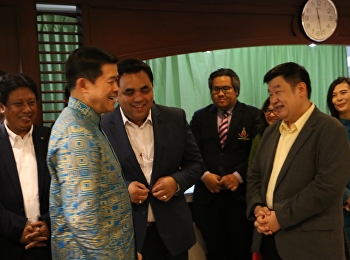 คณบดี ว.นวัตกรรมฯ นำทีมผู้บริหาร
ร่วมมุทิตาจิต
เนื่องในวันคล้ายวันเกิดนายกสภามหาวิทยาลัย