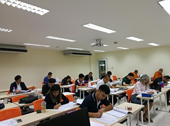 บรรยากาศการทดสอบเก็บคะแนน
ของนักศึกษารัฐศาสตรดุษฎีบัณฑิต