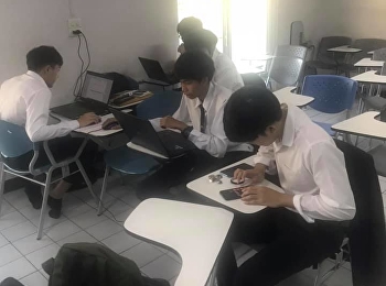 การจัดการระบบสารสนเทศเพื่อธุรกิจ
นักศึกษาชั้นปีที่ 3
กำลังเร่งมือทำบทความวิจัยกันอย่างสนุกสนาน