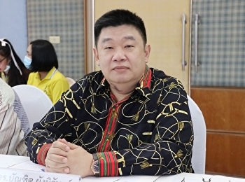 Dean of College of Innovation and
Management Attending the meeting of the
University Administration Committee
(Mobile) No. 7/2010 and determining the
direction of university development.