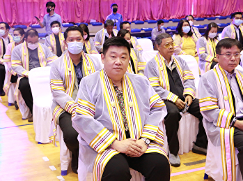 คณบดี ว.นวัตกรรมฯ พร้อมด้วยคณะผู้บริหาร
เข้าร่วมพิธีไหว้ครู ประจำปีการศึกษา 2563