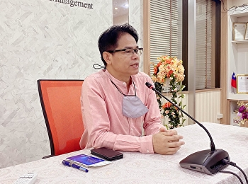 วันพุธที่ 4 ตุลาคม 2563 ผศ.ดร.ปรเมษฐ์
แสงอ่อน รองคณบดีฝ่ายบริหาร
วิทยาลัยนวัตกรรมและการจัดการ
เป็นประธานการประชุมบุคลากร
และนางสาวน้ำทิพย์ กลีบบัวบาน
หัวหน้าสำนักงาน
ได้ถ่ายทอดนโยบายการบริหารมหาวิทยาลัยจากโครงการเตรียมความพร้อมผู้บริหาร
เมื่อวันที่ 29-31