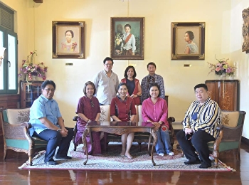 3 พฤศจิกายน 2563 น.ส.พรทิวา
ศักดิ์ศิริเวทย์กุล (นาคาศัย)
อดีตรัฐมนตรีว่าการกระทรวงพาณิชย์ และคณะ
ได้กราบสักการะพระราชานุสาวรีย์
สมเด็จพระนางเจ้าสุนันทากุมารีรัตน์
พระบรมราชเทวี
และเยี่ยมชมพิพิธภัณฑ์อาคารสายสุทธานภดล
อันเป็นตำหนักเดิมของพระวิมาดาเธอฯ