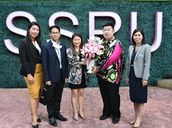 รศ.ดร.บัณฑิต ผังนิรันดร์
คณบดีวิทยาลัยนวัตกรรมและการจัดการ
ผศ.ดร.ปรเมษฐ์ แสงอ่อน รองคณบดีฝ่ายบริหาร
ผศ.ดร.สุพัตรา ปราณี รองคณบดีฝ่ายวิชาการ
ร่วมแสดงความยินดีกับอาจารย์ ดร.ฉัตรรัตน์
โหตระไวศยะ
ซึ่งดำรงตำแหน่งรักษาราชการแทนคณบดีวิทยาลัยโลจิสติกส์และซัพพลายเ