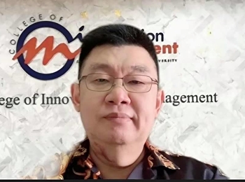 Assoc.Prof.Dr.Bundit Pungnirund joined
the committee of the thesis defense
examination. and thesis outline