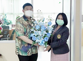 Dean of the College of Innovation and
Management Congratulations to Ms. Busara
Srikanok