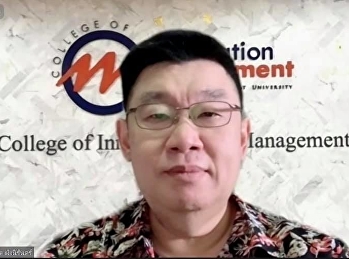 Assoc.Prof.Dr.Bundit Pungnirund, joined
as a test committee. Doctoral degree.