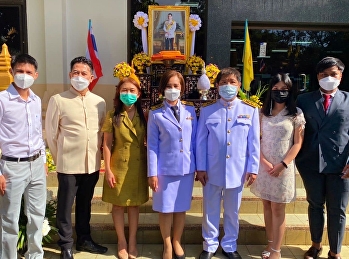 Executives, faculty members, College of
Innovation and Management Participate in
the annual royal Kathin Robe offering
ceremony,Buddhist Era 2021