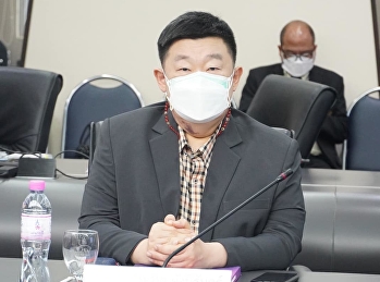 Assoc.Prof.Dr.Bundit Pungnirund attended
the meeting of the University Executive
Committee