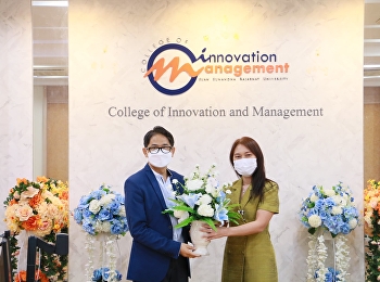 Assistant Professor Dr. Paramet Sang-on,
Associate Dean for College of Innovation
and Management, congratulated Assistant
Professor Dr. Chayanan Kerdpitak, on the
occasion of receiving the position
