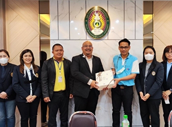 Sakon Nakhon Rajabhat University's study
visit team was welcomed at the College
of Innovation and Management Open House.