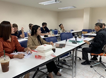 Dr. Boonthai Kaewkhanti and Dr. Chatkaew
Hatrawang, lecturers of the Doctor of
Philosophy Program, teach Human Capital
Management, Social Capital and
Intellectual Capital Management courses
to Ph.D. students. Innovation