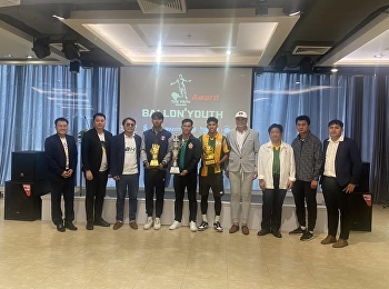 ดร.อนุชิต กุลวานิช
ประธานหลักสูตรบริหารธุรกิจมหาบัณฑิต
สาขาการจัดการการกีฬา ร่วมงานมอบรางวัล
Ballon’ Youth
การมอบรางวัลประกาศเกียรติคุณบุคคลวงการกีฬาฟุตบอลระดับนักเรียน