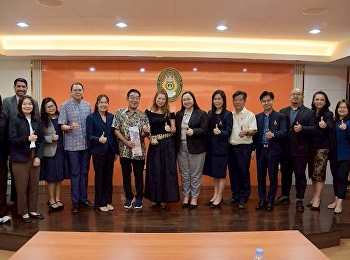 College of Innovation and Management
warmly welcomed Prof. Dr. Shunsaku
Hashimoto from Ritsumeikan Asia Pacific
University (APU), Japan, on the occasion
of his visit to the College of
Innovation and Management and the
Saisuddhanapadol Building Museum, Su